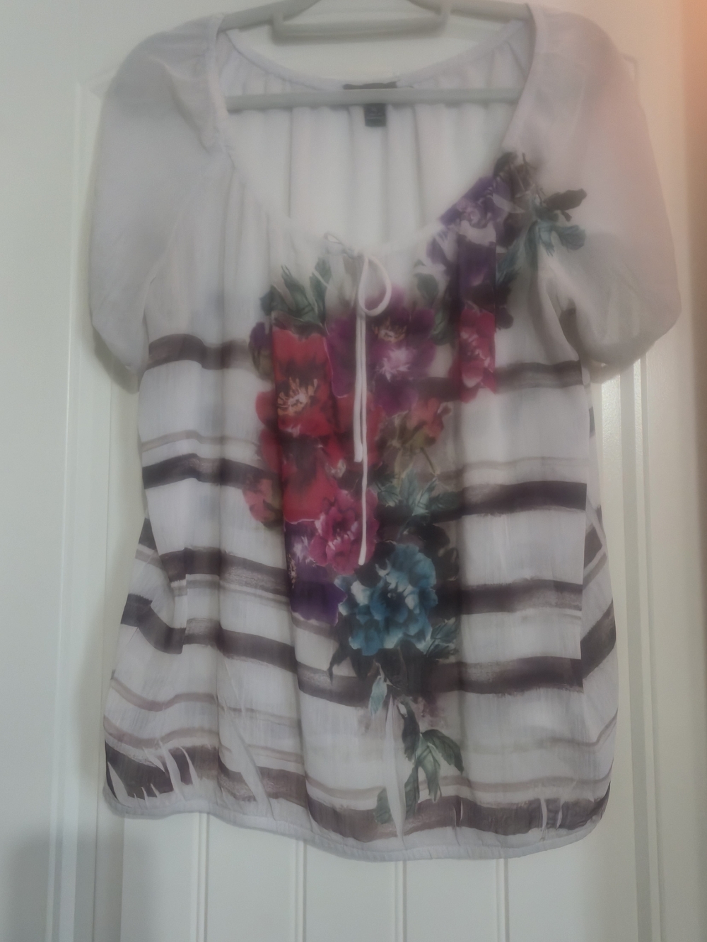 AB Studio White Floral Stripe Tie-Front Blouse